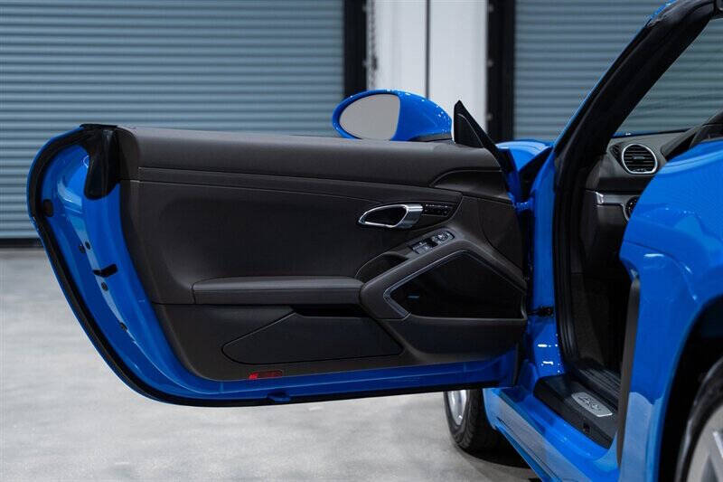 2022 Porsche 718 Boxster