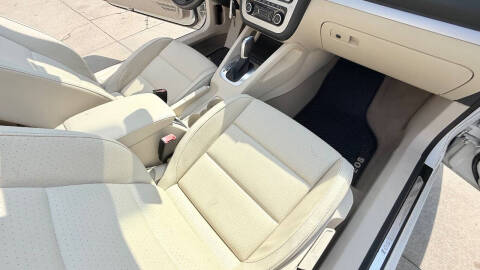 2012 Volkswagen Eos Komfort SULEV