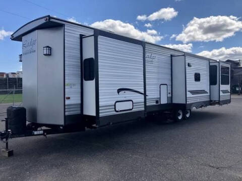 2019 Forest River WILDWOOD LODGE