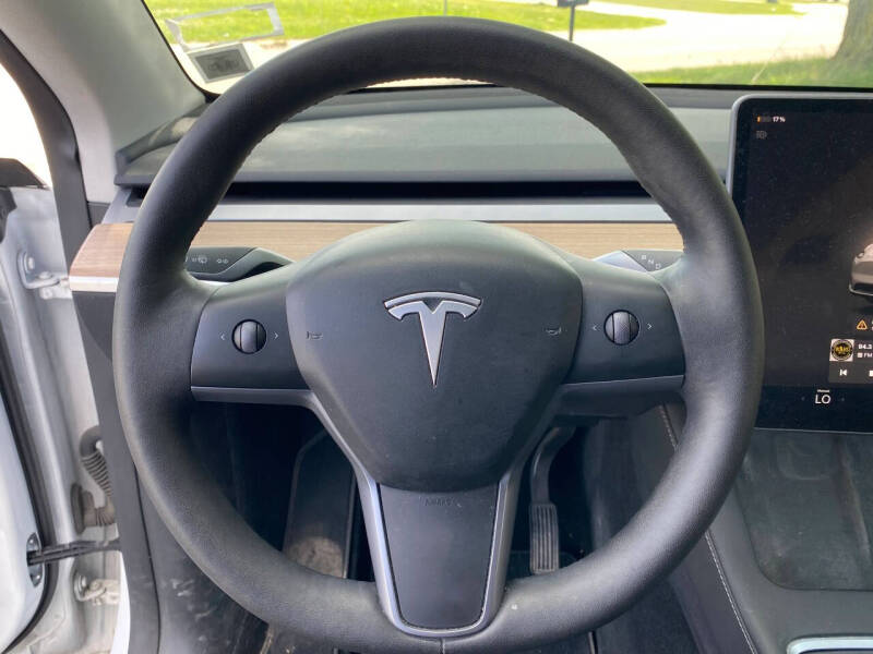 2024 Tesla Model Y Long Range