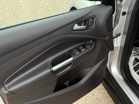 2017 Ford C-MAX Energi SE