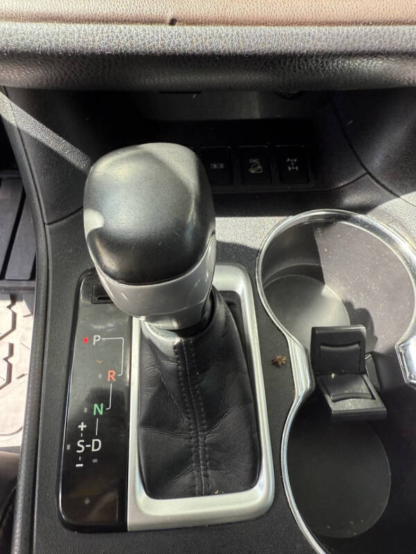 2014 Toyota Highlander LE