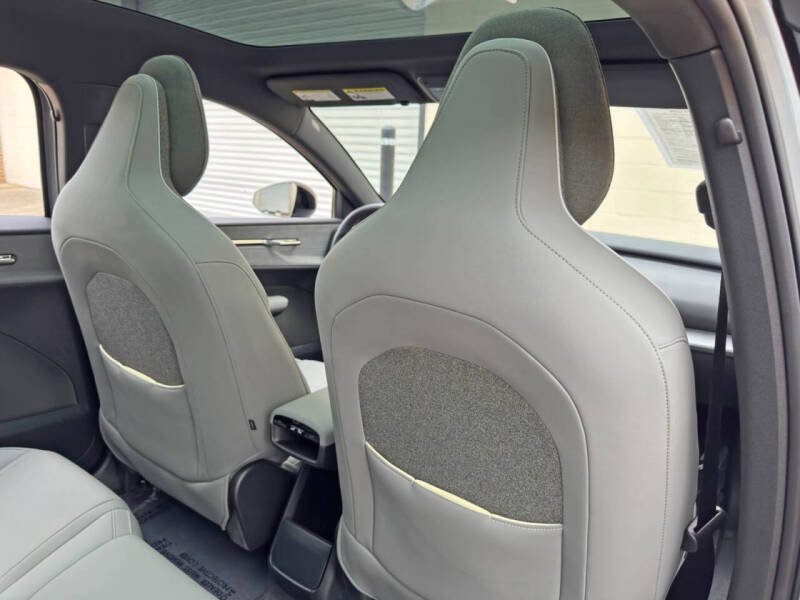 2025 Volvo EX30 Twin Plus