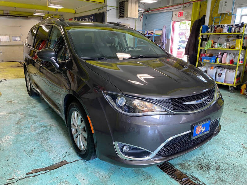 2017 Chrysler Pacifica Touring Plus