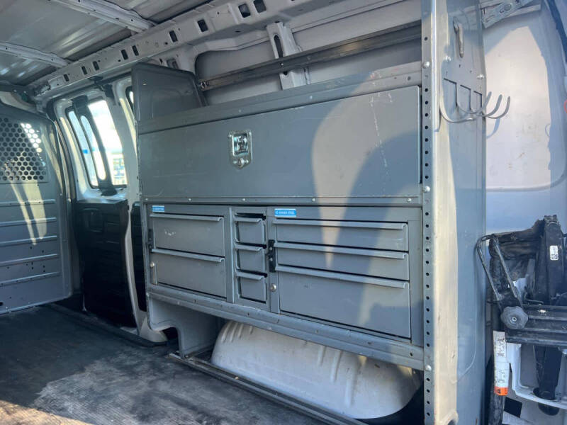 2024 Chevrolet Express 3500