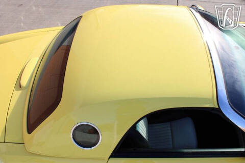 2004 Ford Thunderbird Deluxe