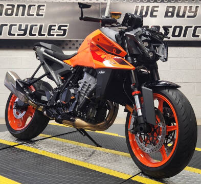 2024 KTM 990 Duke