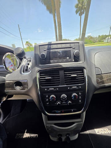 2017 Dodge Grand Caravan SE
