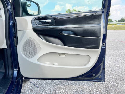 2013 Dodge Grand Caravan American Value Package