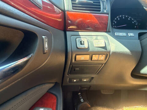 2007 Lexus LS 460