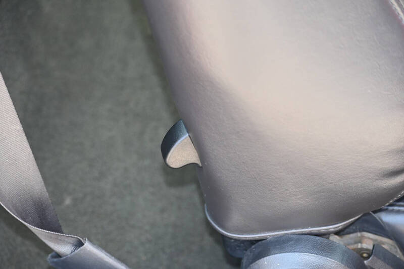 2004 Ford Mustang Mach 1 Premium