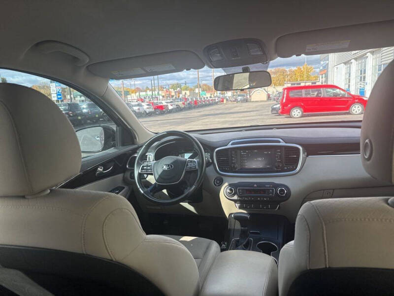 2020 Kia Sorento S V6