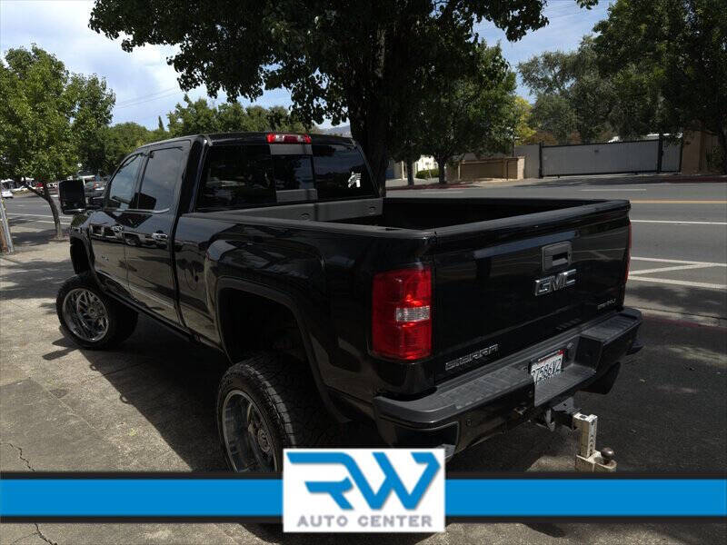 2017 GMC Sierra 2500HD Denali