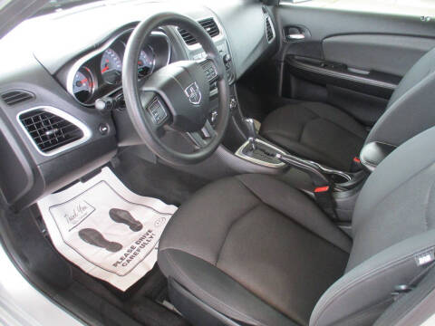 2012 Dodge Avenger SE V6