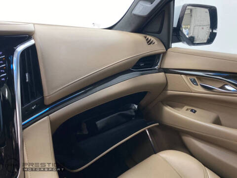 2018 Cadillac Escalade Platinum