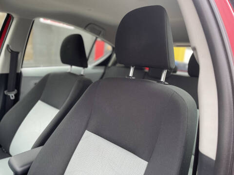 2013 Toyota Prius c One