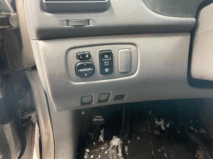 2006 Toyota Sienna LE 7 Passenger