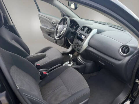 2016 Nissan Versa 1.6 S