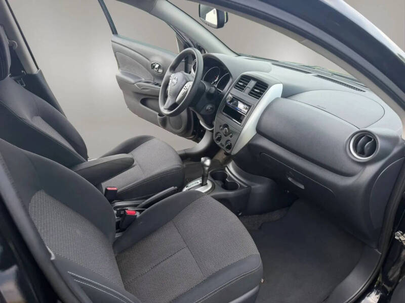2016 Nissan Versa 1.6 S
