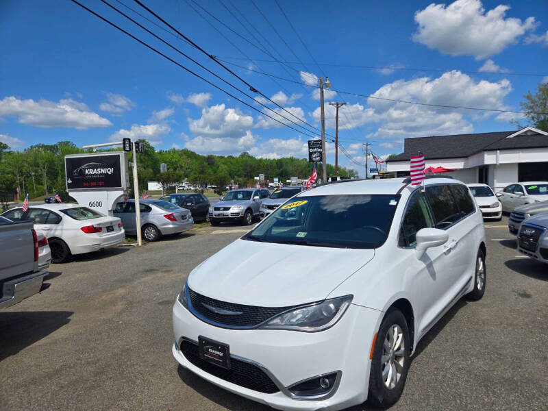 2017 Chrysler Pacifica Touring-L
