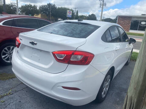 2017 Chevrolet Cruze LS Auto