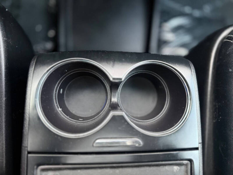 2017 Toyota Sienna SE Premium 8-Passenger