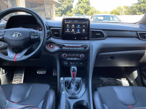 2020 Hyundai Veloster