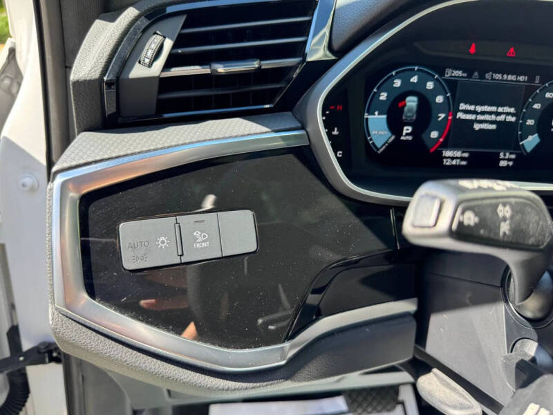 2025 Audi Q3 quattro S line Premium 45 TFSI