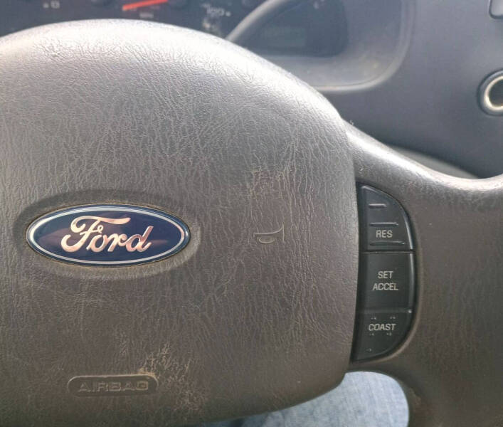 2006 Ford E-Series E-350 SD