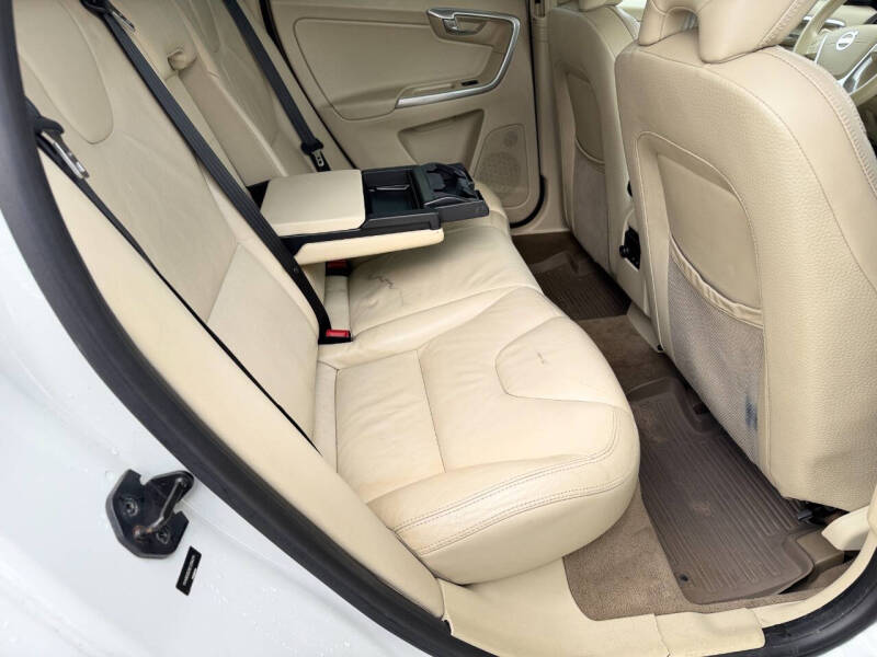 2012 Volvo XC60 T6 Premier Plus