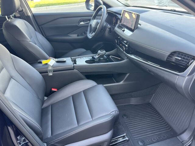 2025 Nissan Rogue SL