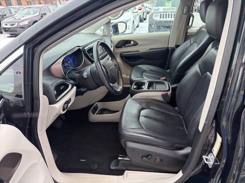 2018 Chrysler Pacifica Touring L