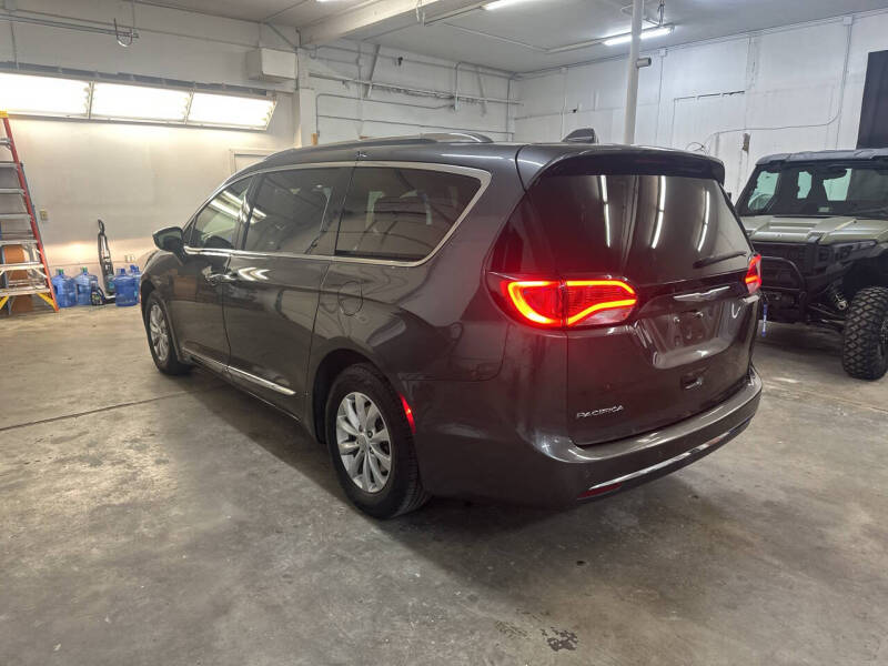 2019 Chrysler Pacifica Touring L