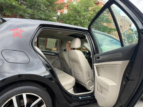 2016 Volkswagen Golf TSI SEL