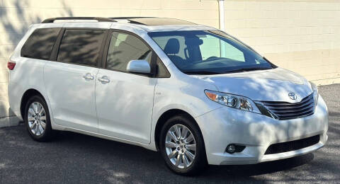 2016 Toyota Sienna XLE 7-Passenger