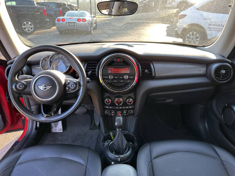 2015 MINI Cooper Base photo 21