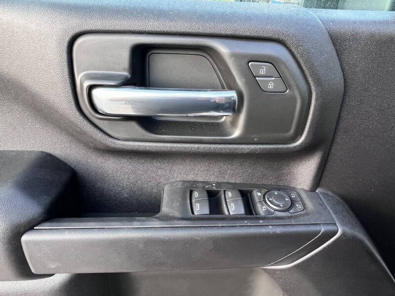 2025 GMC Sierra 2500HD Pro