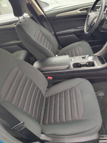 2019 Ford Fusion Hybrid SE