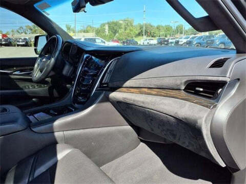 2020 Cadillac Escalade Platinum