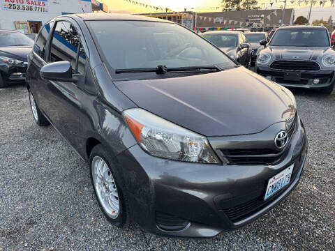 2012 Toyota Yaris 3-Door L
