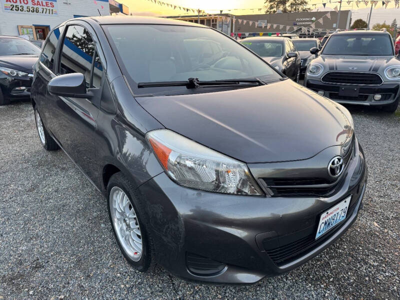 2012 Toyota Yaris 3-Door L