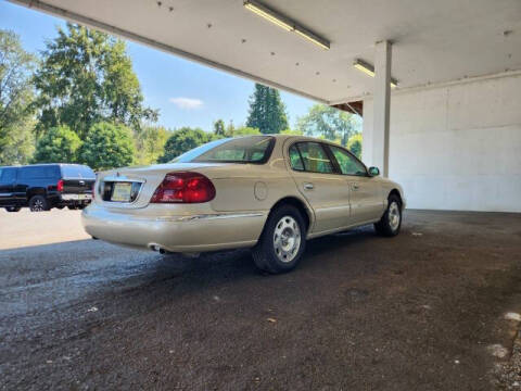 2002 Lincoln Continental