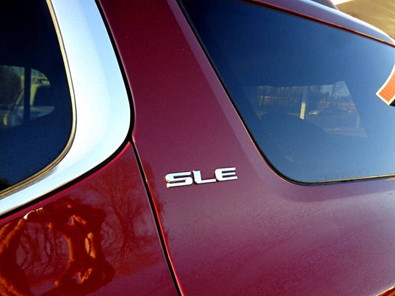 2017 GMC Acadia SLE-2