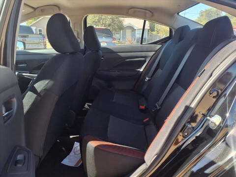 2025 Nissan Versa SR