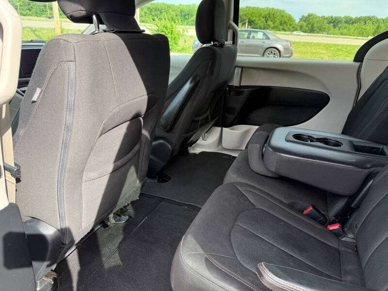 2017 Chrysler Pacifica Touring