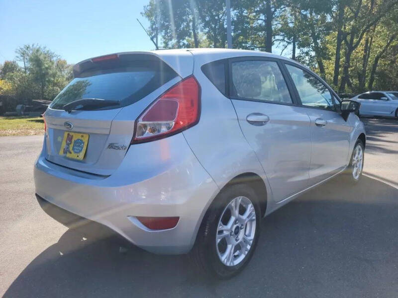2016 Ford Fiesta SE