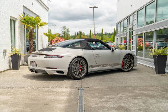 2019 Porsche 911 10