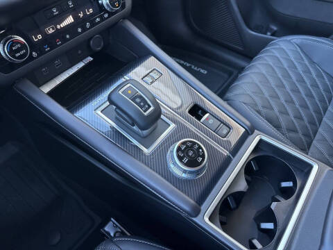 2025 Mitsubishi Outlander PHEV SEL