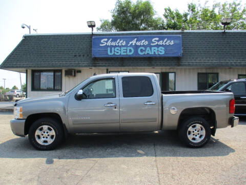 2007 Chevrolet Silverado 1500 for sale at SHULTS AUTO SALES INC. in Crystal Lake IL