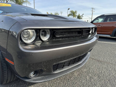 2020 Dodge Challenger SXT